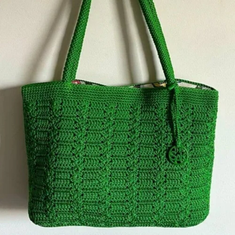 The SAK Berkeley Knit Bright Kelly Green Fun Colorful Lining Double Handle Purse